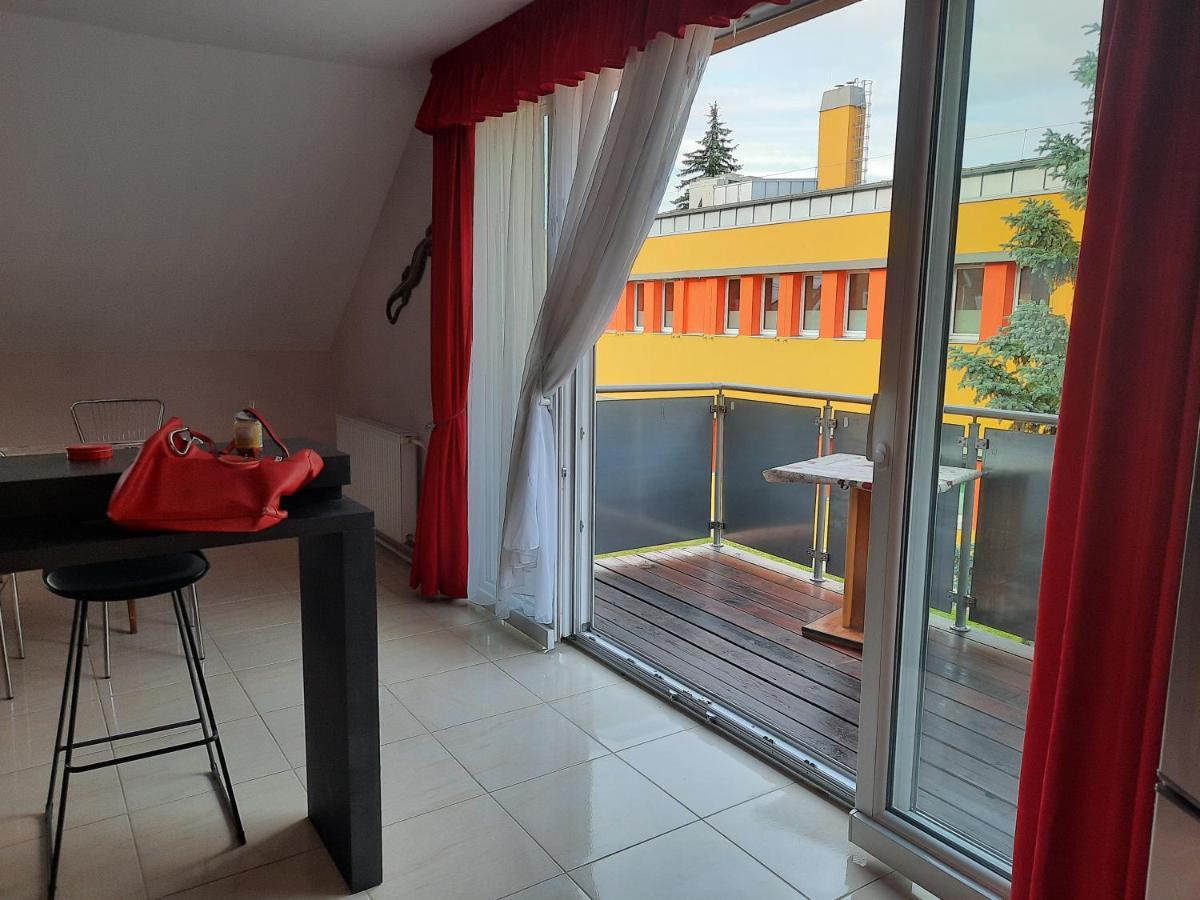 Fitt Apartman Lenti Exterior foto
